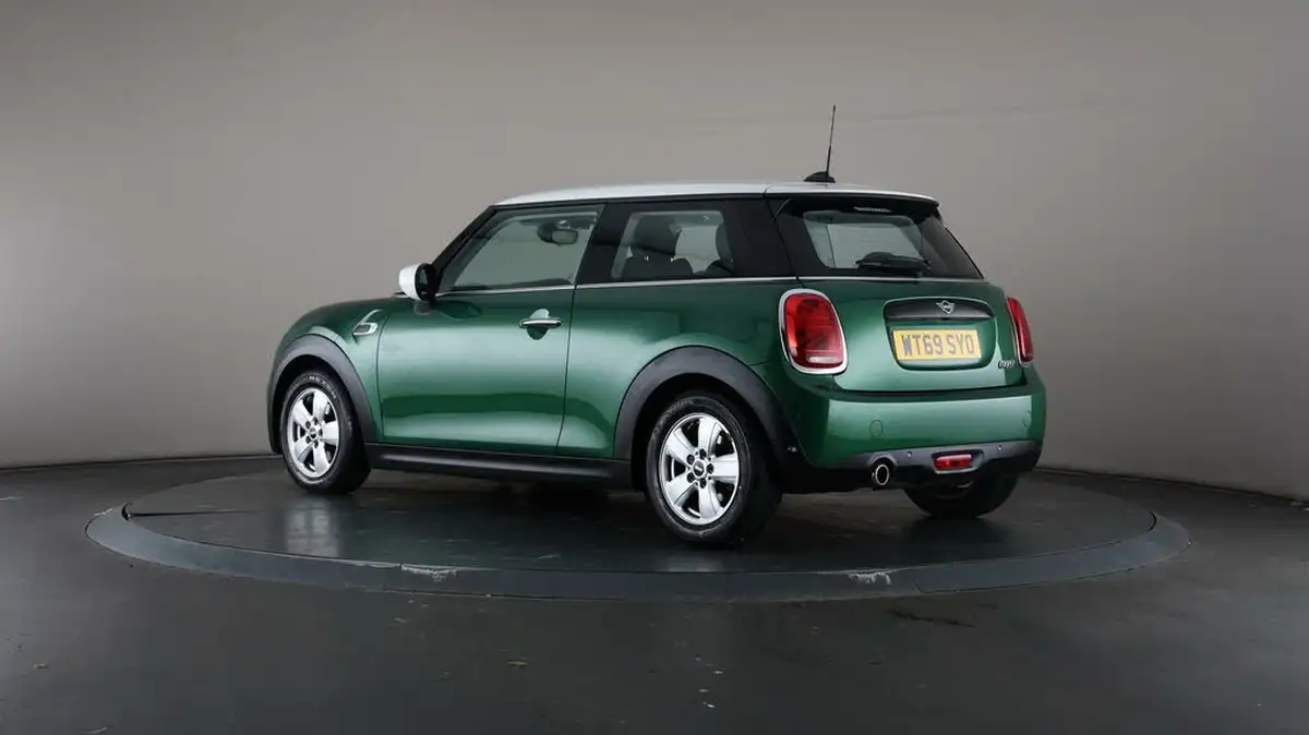 2019-mini-cooper-15-cooper-classic-hatchback-3d-big-65