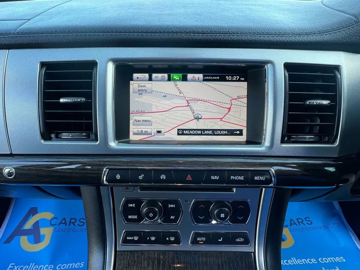 2015-jaguar-xf-22td-luxury-200ps-saloon-4d-big-2