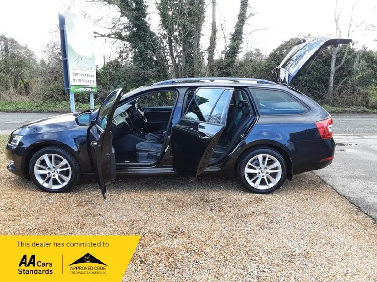 2017-skoda-octavia-16tdi-se-l-115ps-estate-1596cc-big-9
