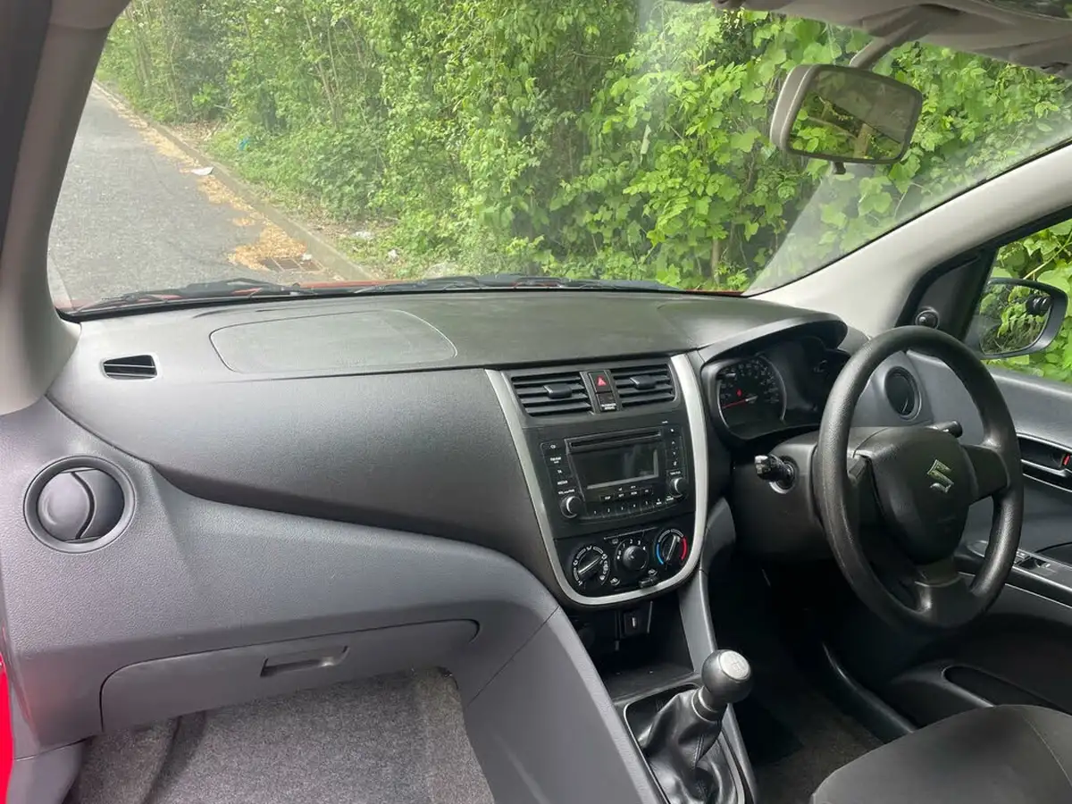 2017-suzuki-celerio-10-sz2-big-8