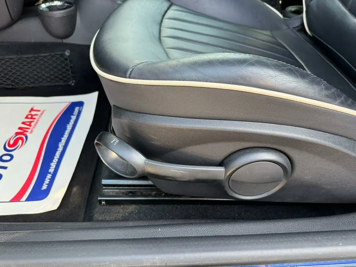 2011-mini-cooper-16-cooper-s-hatchback-3d-auto-big-47