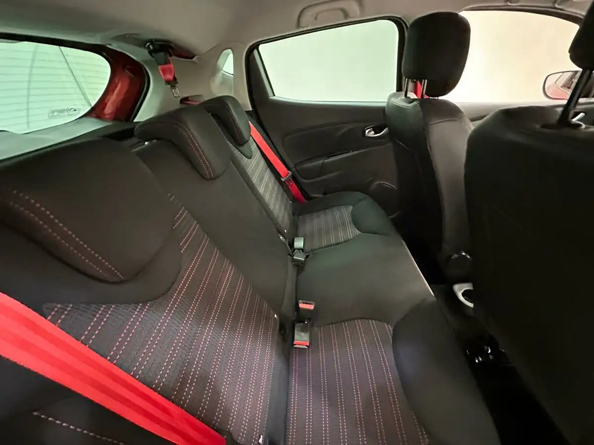 2018-renault-clio-16-turbo-renaultsport-nav-220-trophy-big-20