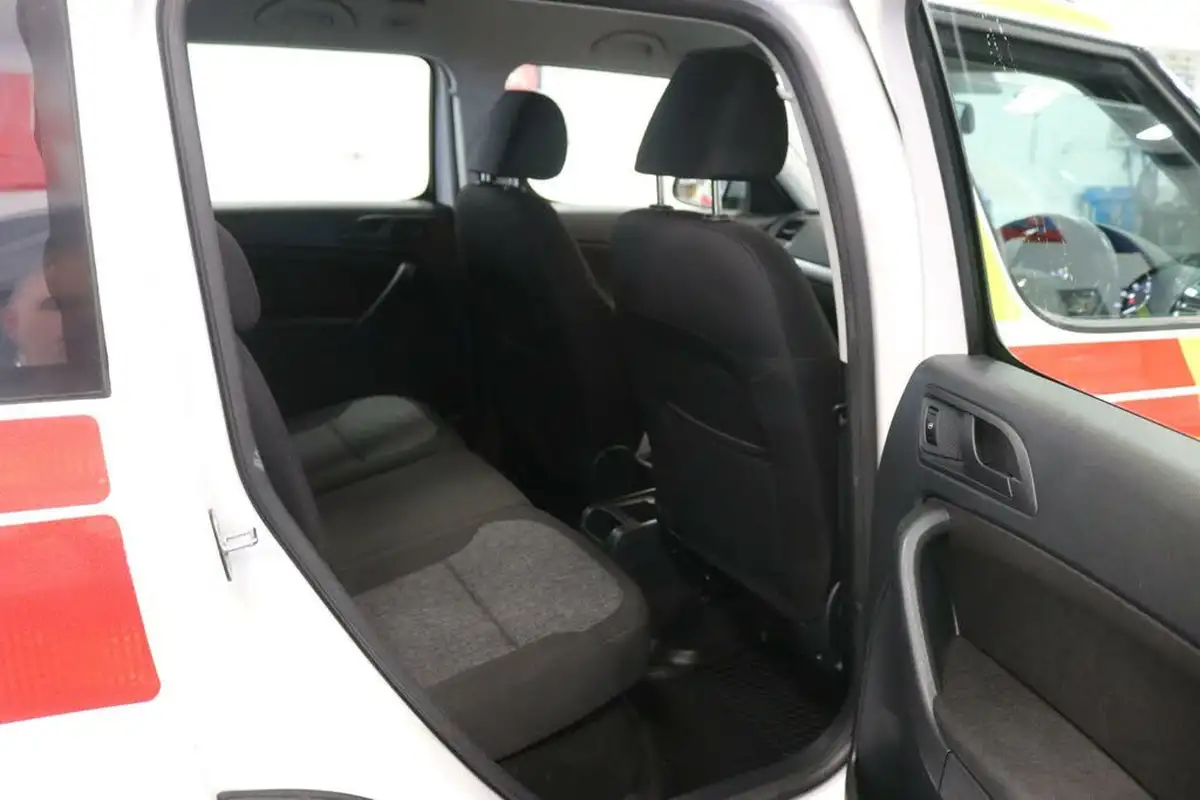 2017-skoda-yeti-outdoor-20tdi-scr-s-4x4-big-8