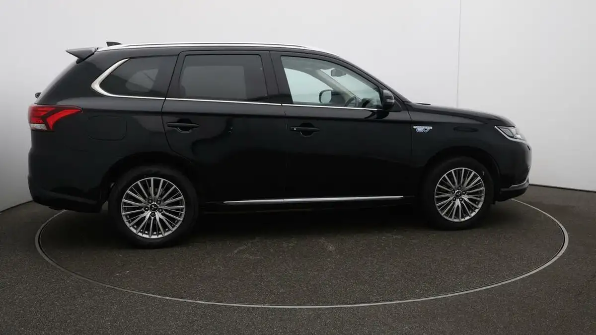 2020-mitsubishi-outlander-24-design-phev-big-47