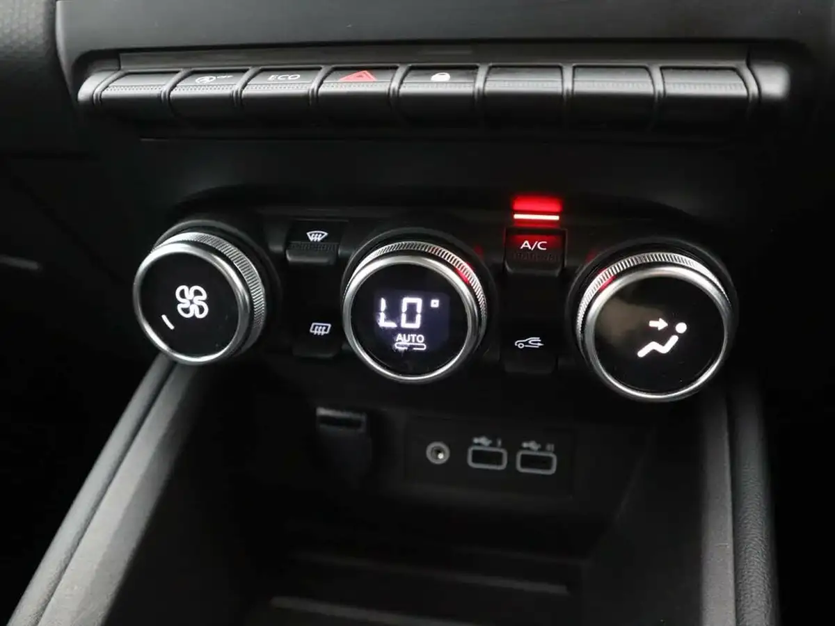 2023-renault-clio-10-tce-evolution-big-16