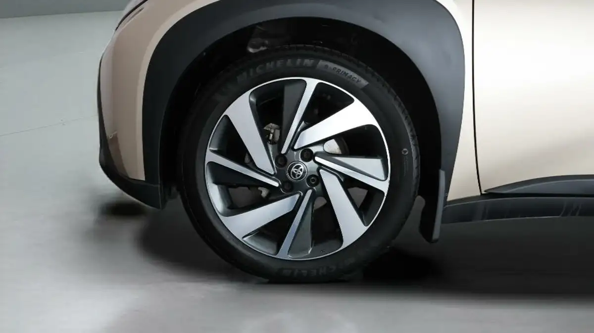 2022-toyota-aygo-x-10-vvt-i-edge-big-17