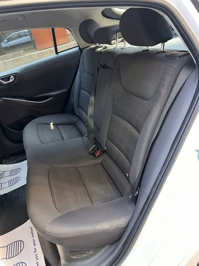 2017-hyundai-ioniq-16-gdi-se-hybrid-big-27