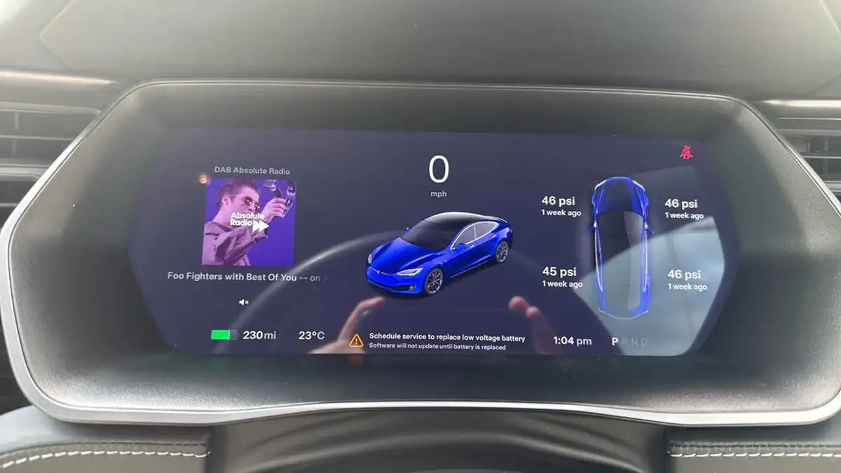 2020-tesla-model-s-e-ludicrous-performance-big-20