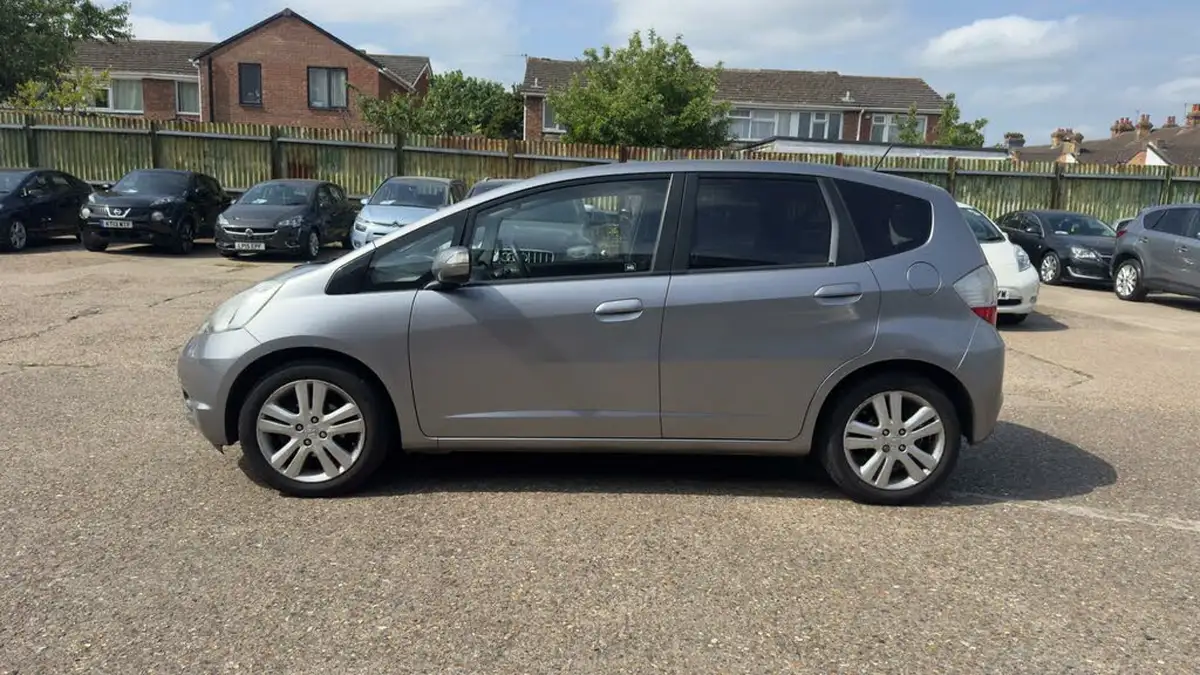 2008-honda-jazz-14-ex-big-5