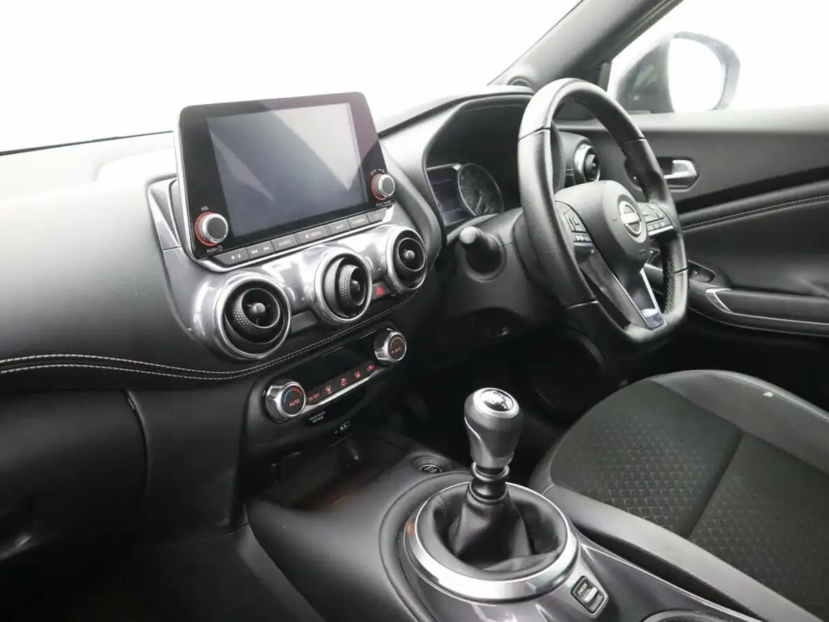 2023-nissan-juke-10-dig-t-n-connecta-big-10