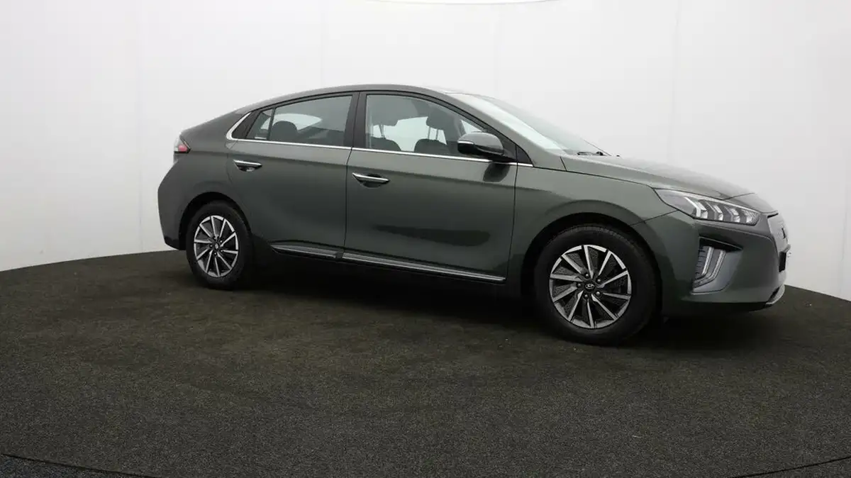 2022-hyundai-ioniq-e-premium-electric-big-44
