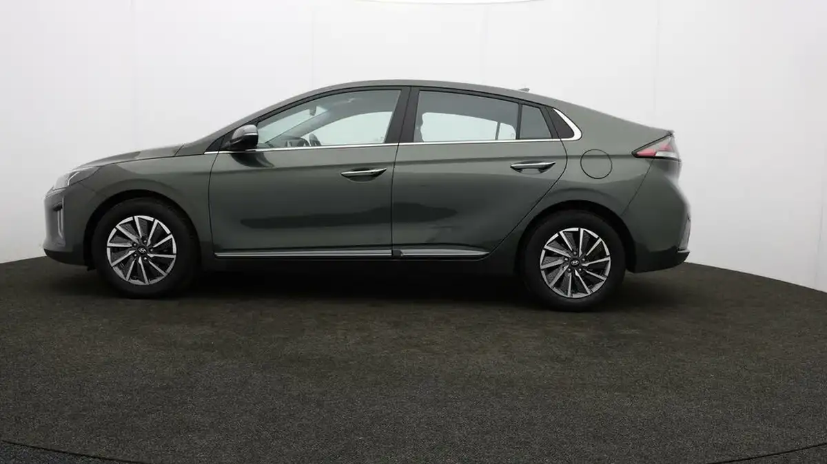 2022-hyundai-ioniq-e-premium-electric-big-68