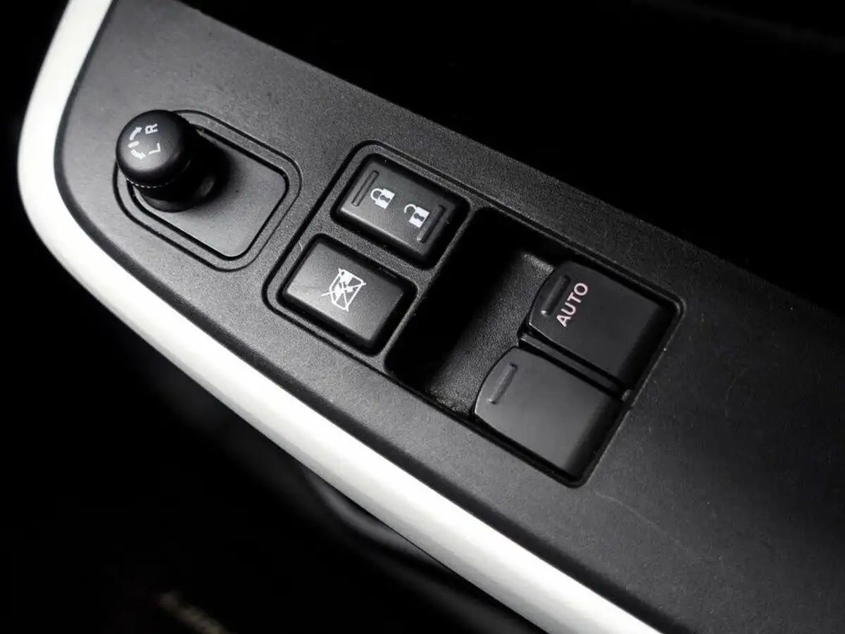 2021-suzuki-swift-12-dualjet-sz-l-big-39