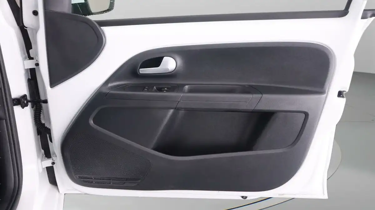 2020-volkswagen-up-10-up-60ps-ss-5d-big-13