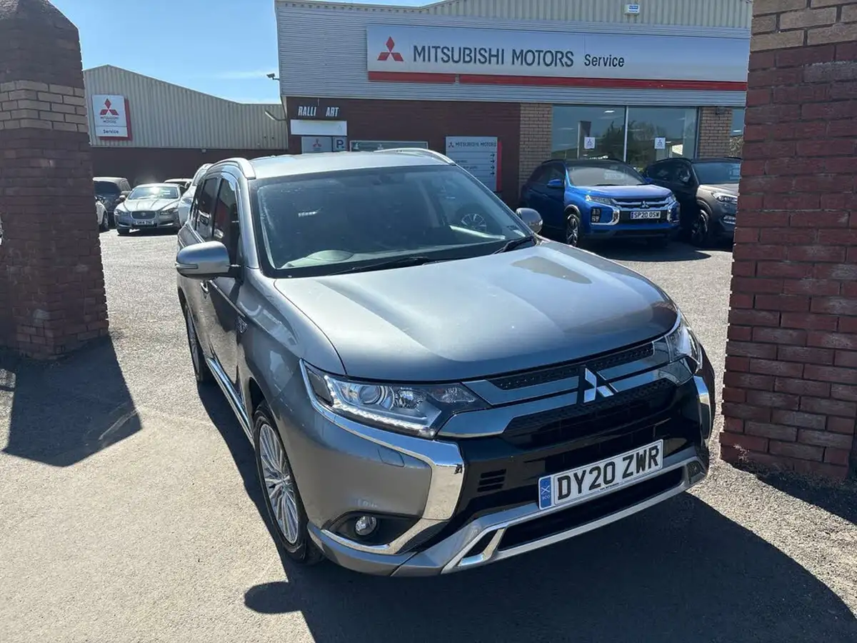 2020-mitsubishi-outlander-24-reflex-plus-commercial-big-6