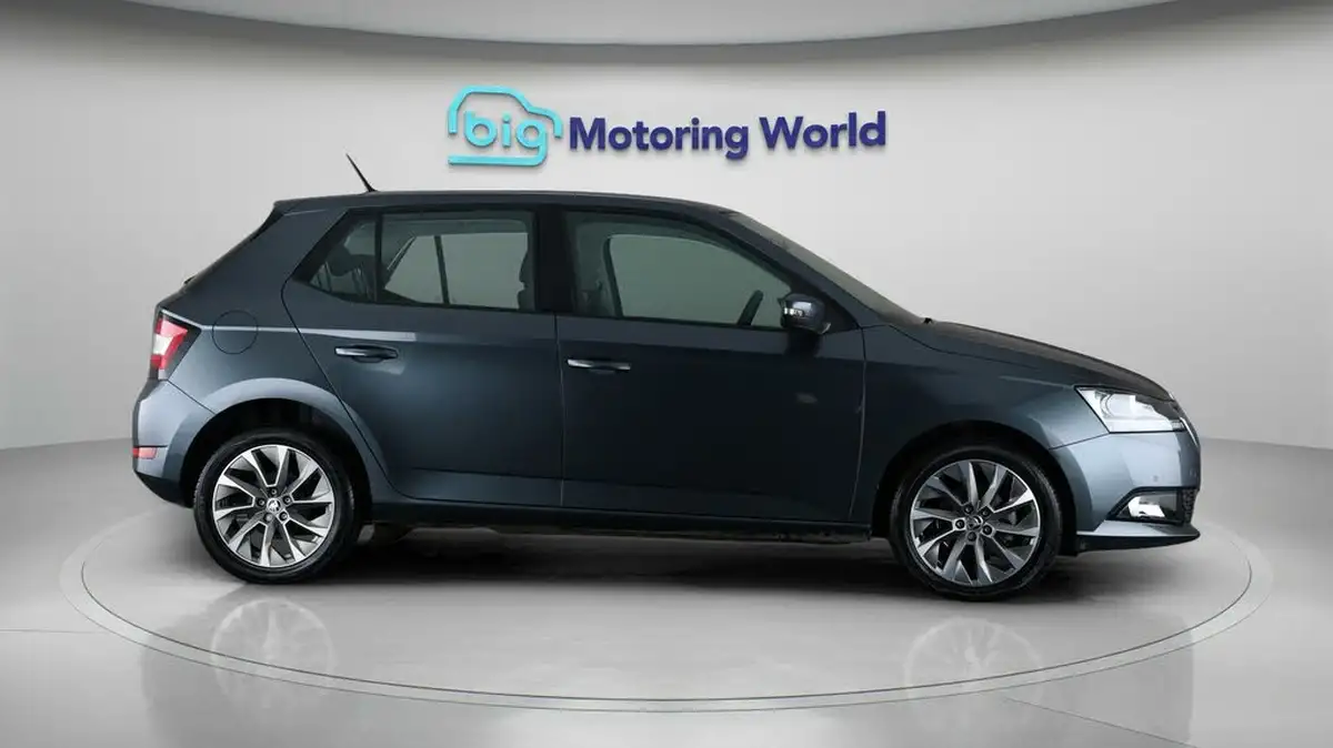 2021-skoda-fabia-10-tsi-se-drive-95ps-hatchback-big-8