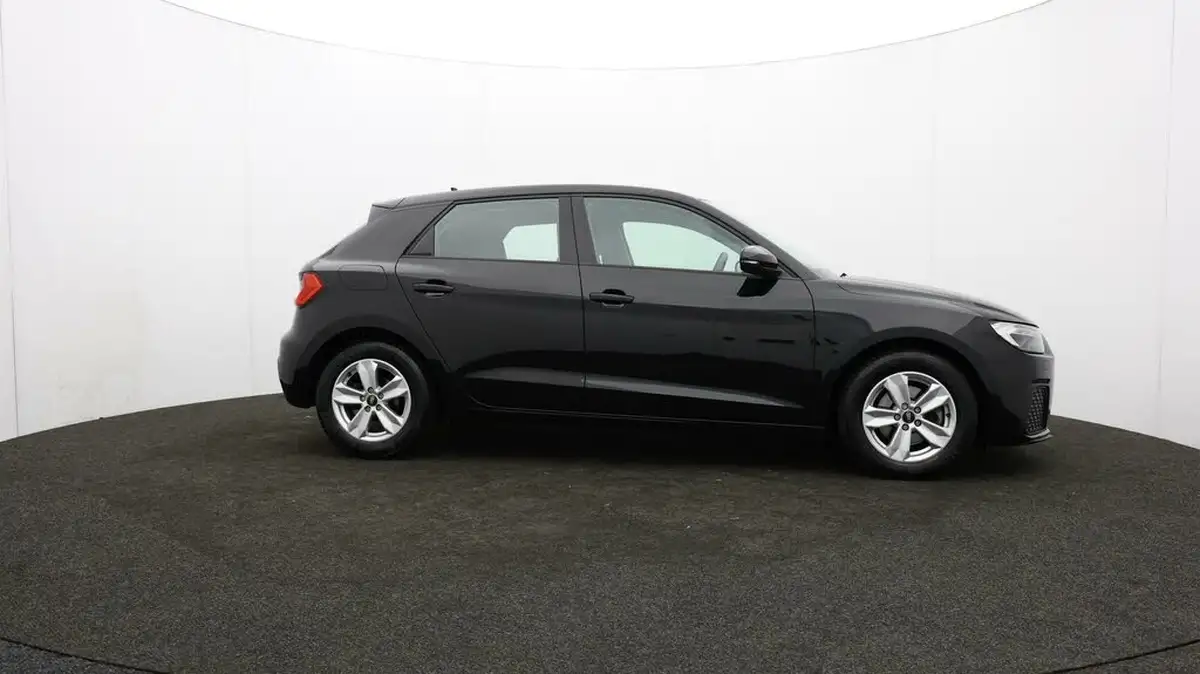 2022-audi-a1-10-30-tfsi-technik-big-42