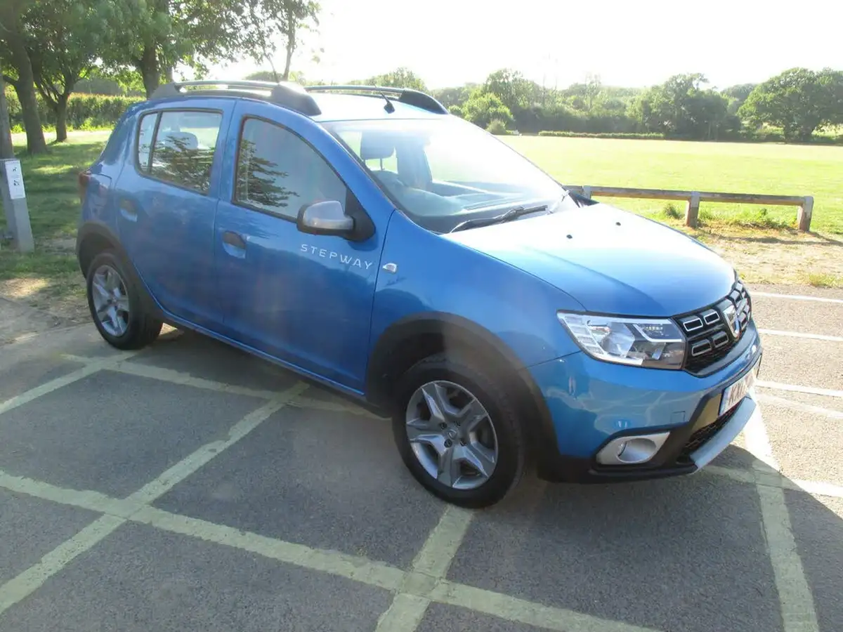 2017-dacia-sandero-stepway-09-tce-ambiance-big-1