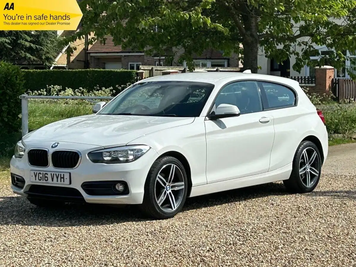 2016-bmw-1-series-15td-116d-sport-3d-big-0