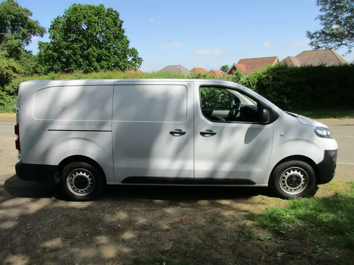 2022-fiat-scudo-15jtd-sx-100hpeu6d-lwb-big-5