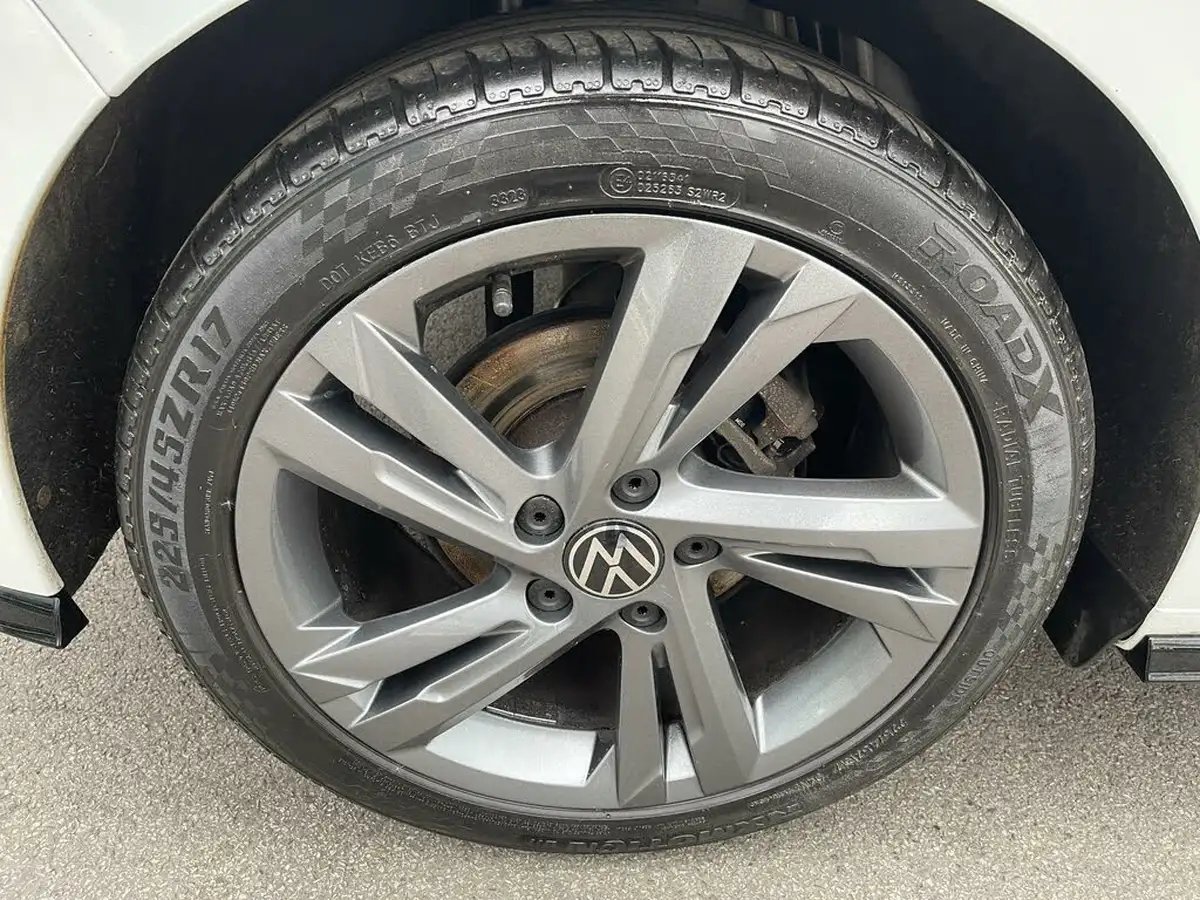 2021-volkswagen-golf-15-tsi-r-line-130ps-hatchback-big-37