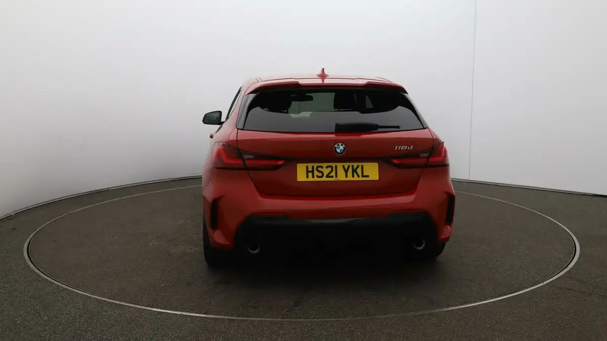 2021-bmw-1-series-20td-118d-m-sport-lcp-big-59