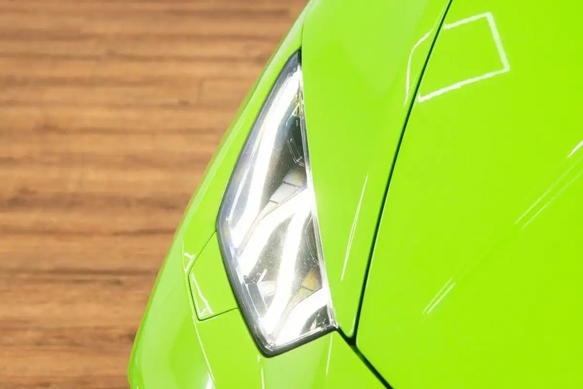 2014-lamborghini-huracan-lp-610-4-big-8