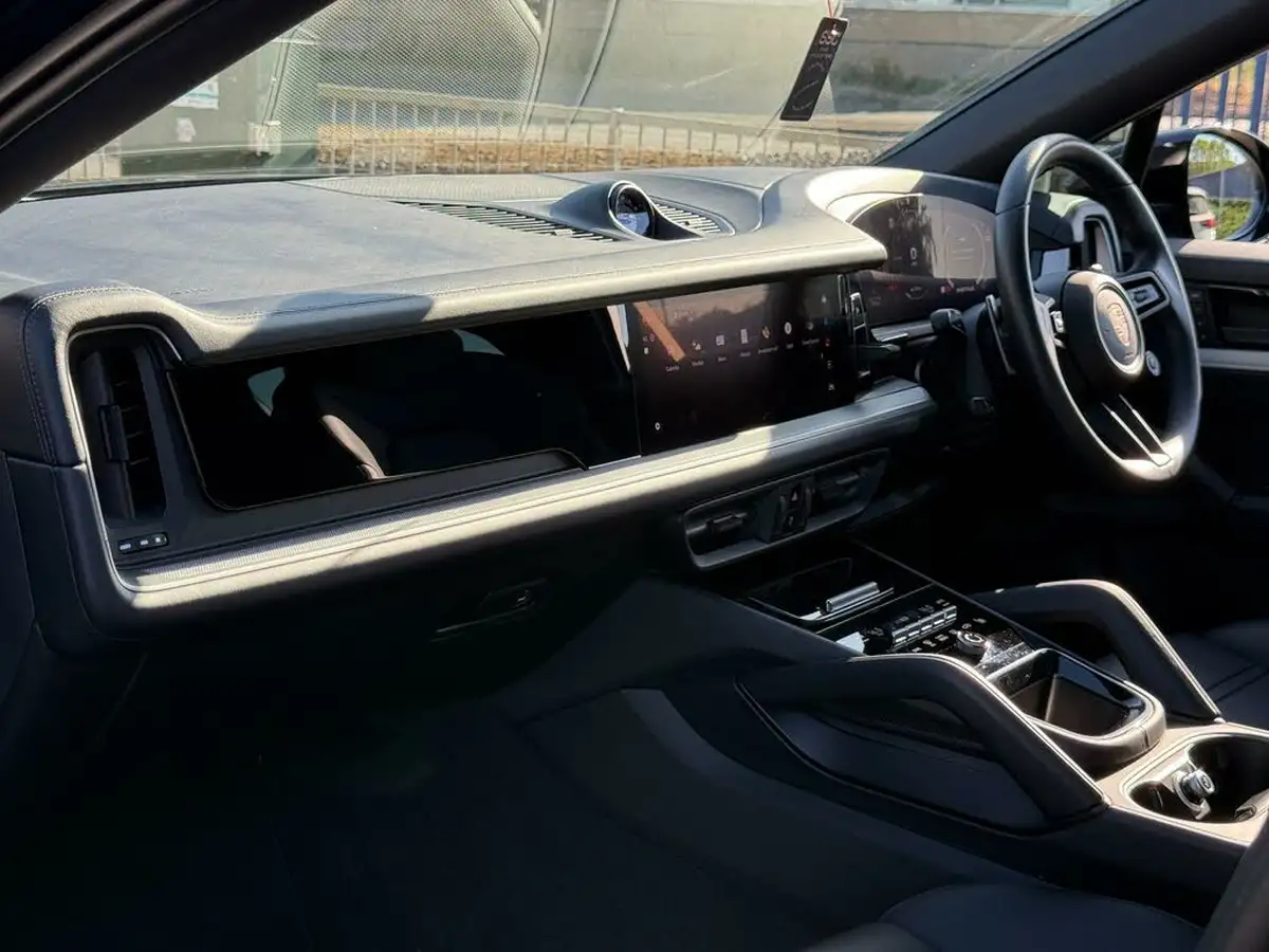 2024-porsche-cayenne-30-v6-353ps-coupe-big-16