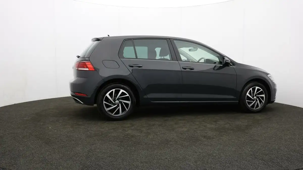 2019-volkswagen-golf-16tdi-match-edition-hatchback-big-35