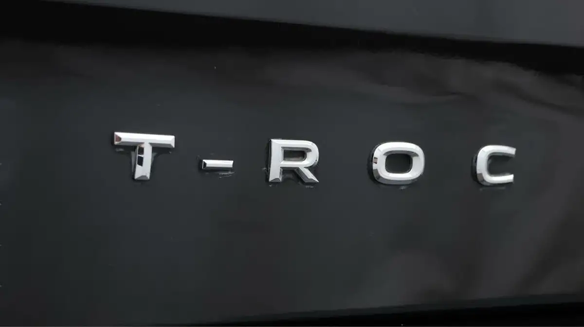 2020-volkswagen-t-roc-10-tsi-se-115ps-big-21