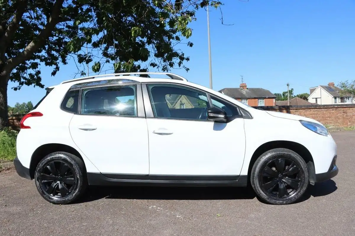 2016-peugeot-2008-crossover-12-puretech-active-big-4
