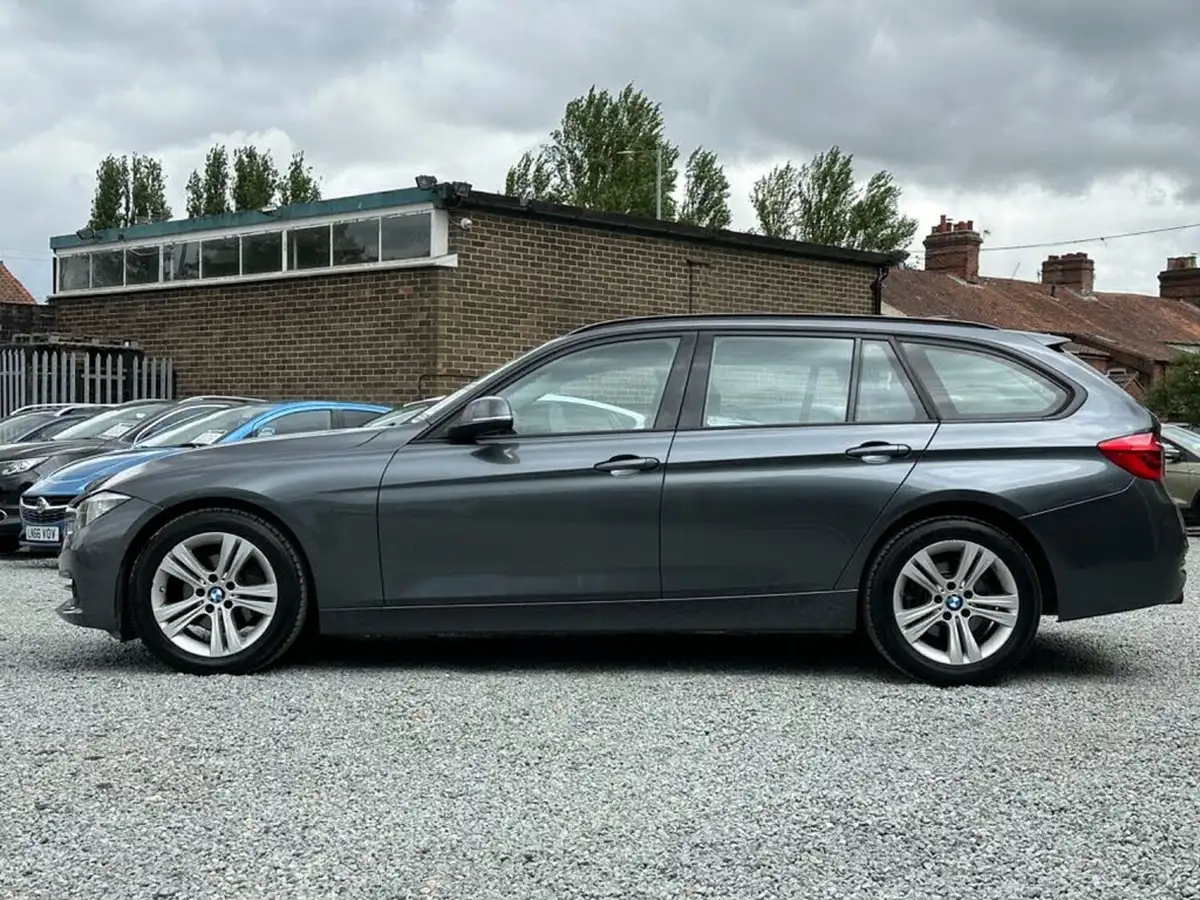 2017-bmw-3-series-15-318i-sport-touring-5d-auto-big-10