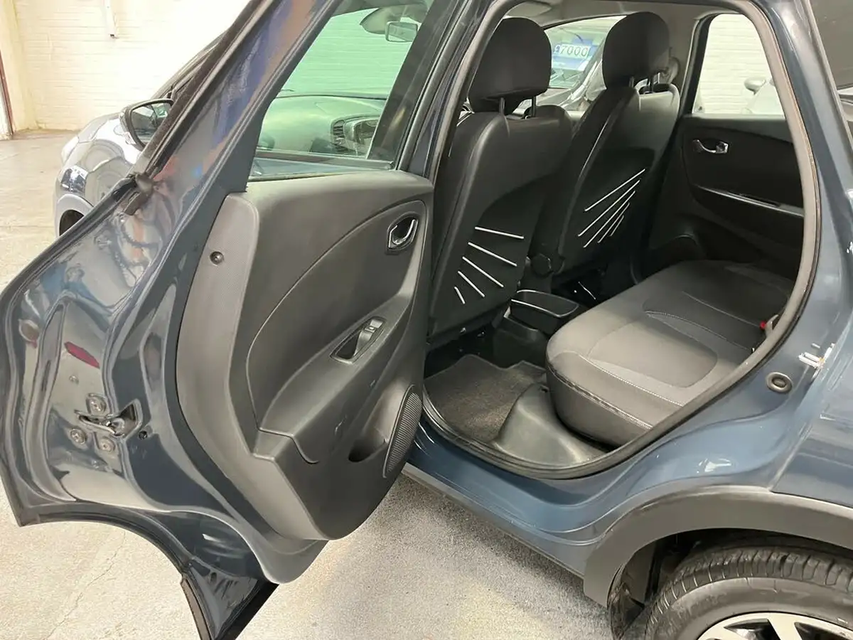 2014-renault-captur-15dci-dynamique-90bhp-energyss-big-16