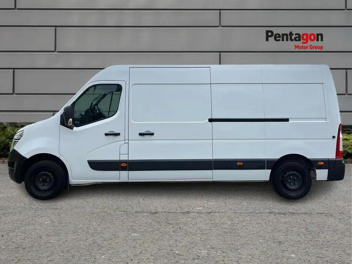 2022-nissan-interstar-23dci-f35-l3h2-tekna-135pseu6d-panel-van-big-11