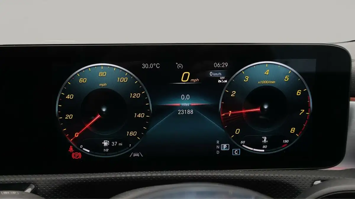 2021-mercedes-benz-cla-13-cla-180-amg-line-premium-coupe-4d-big-10