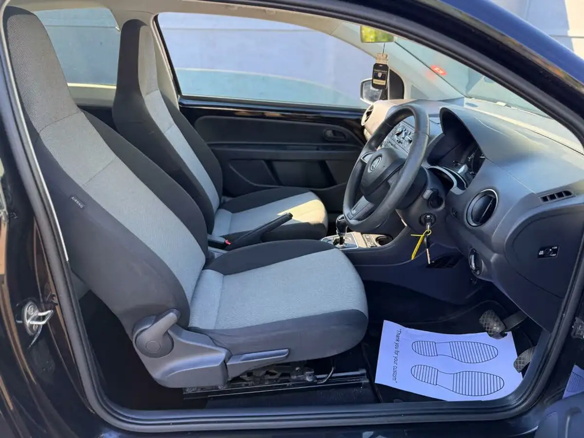2014-skoda-citigo-10-se-60ps-3d-asg-big-15