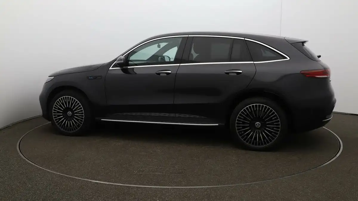 2022-mercedes-benz-eqc-e-eqc-400-amg-line-premium-big-53