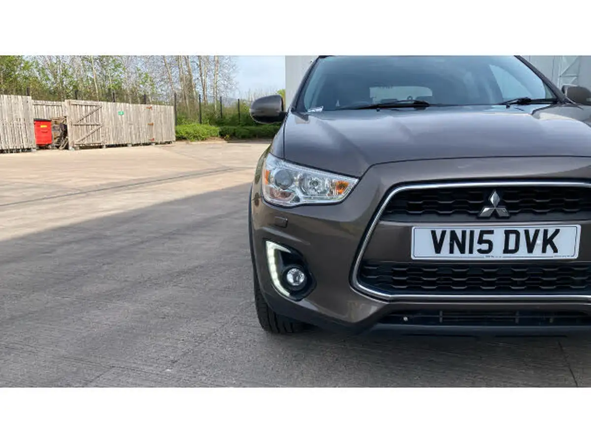 2015-mitsubishi-asx-22di-d-zc-h-big-36
