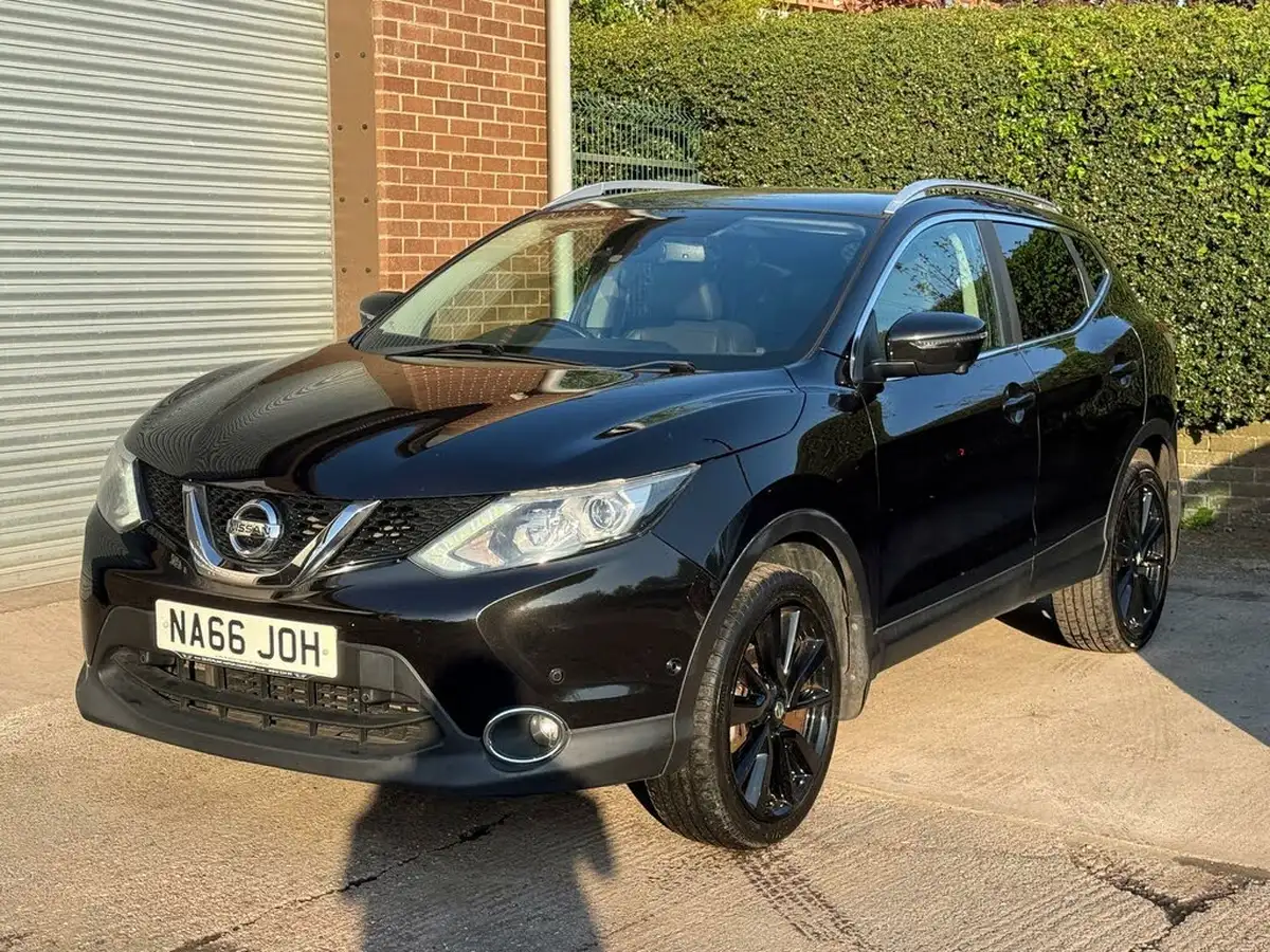 2016-nissan-qashqai-16dci-tekna-4x4-big-28