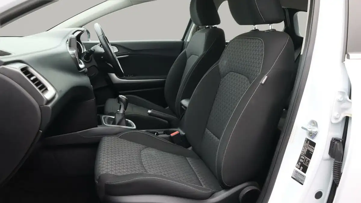 2019-kia-ceed-16crdi-2-eco-sportswagon-big-14