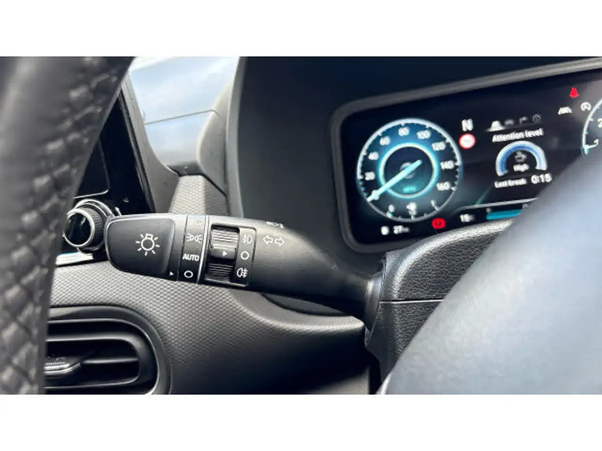 2021-hyundai-kona-10-t-gdi-premium-48-volt-mhev-big-56