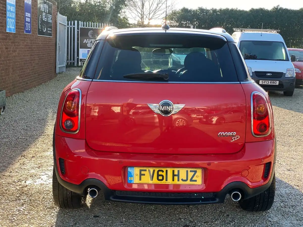 2011-mini-countryman-20td-cooper-sd-143bhp-all4-big-18