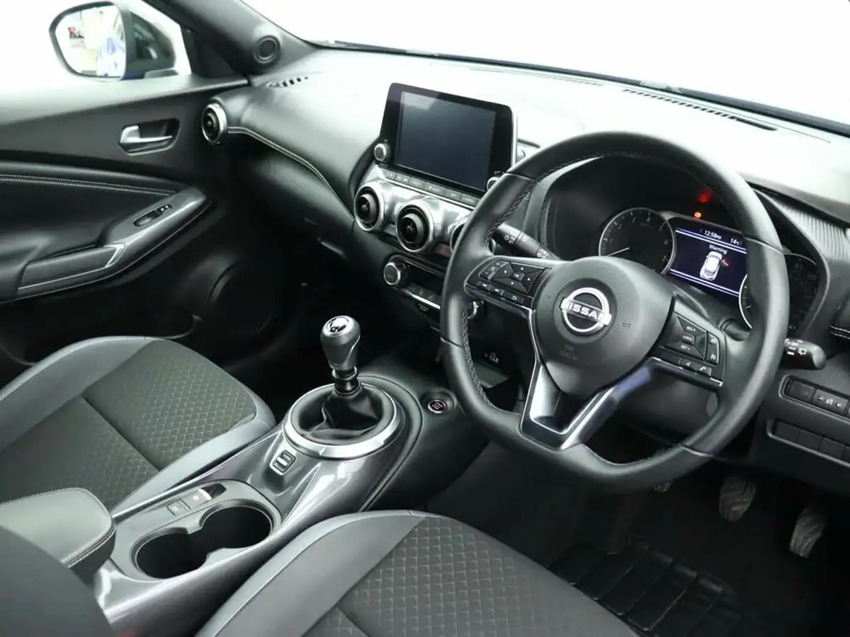 2023-nissan-juke-10-dig-t-n-connecta-big-6