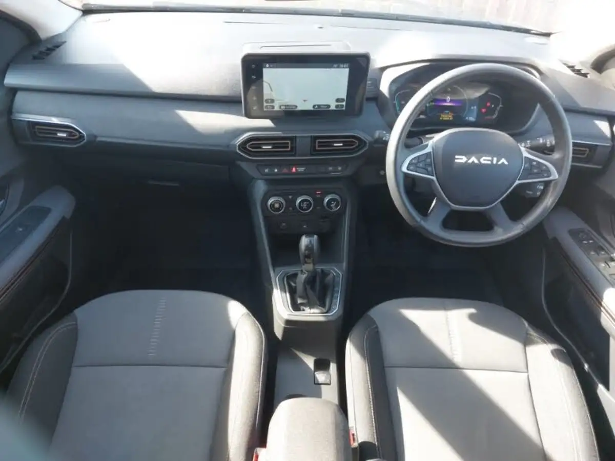2024-dacia-jogger-16-tce-extreme-big-2