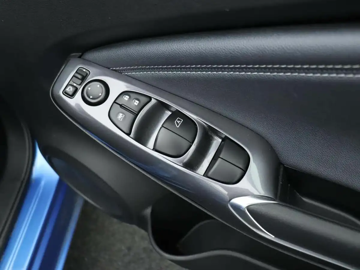 2022-nissan-juke-10-dig-t-n-connecta-dct-big-22