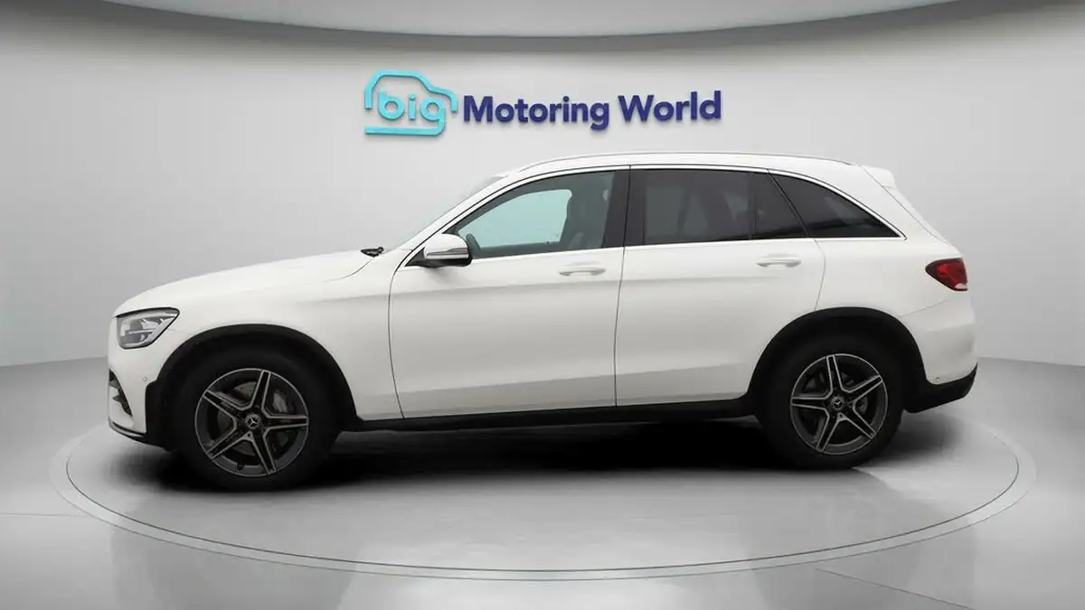 2019-mercedes-benz-glc-class-20d-glc220d-amg-line-station-wagon-5d-4matic-plus-big-4