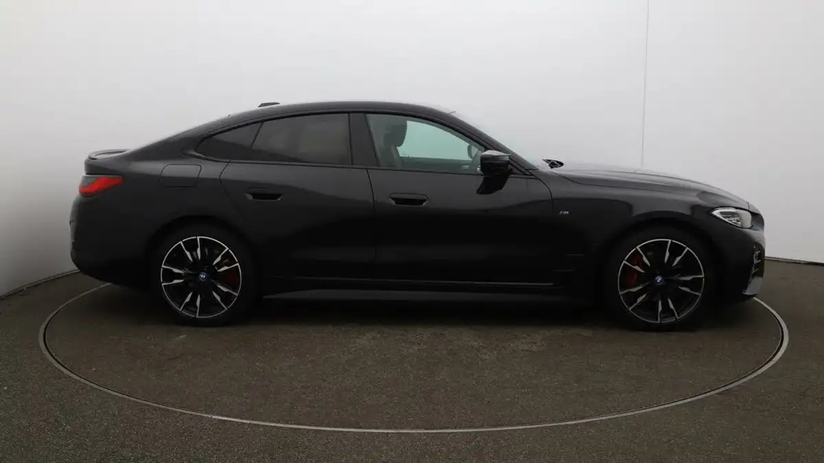 2022-bmw-i4-e-m50-big-49