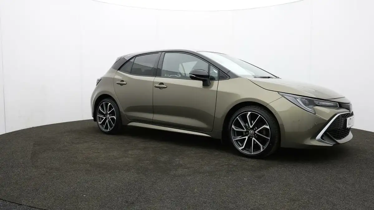 2022-toyota-corolla-18-vvt-i-excel-120bhp-trk-hatchback-big-40
