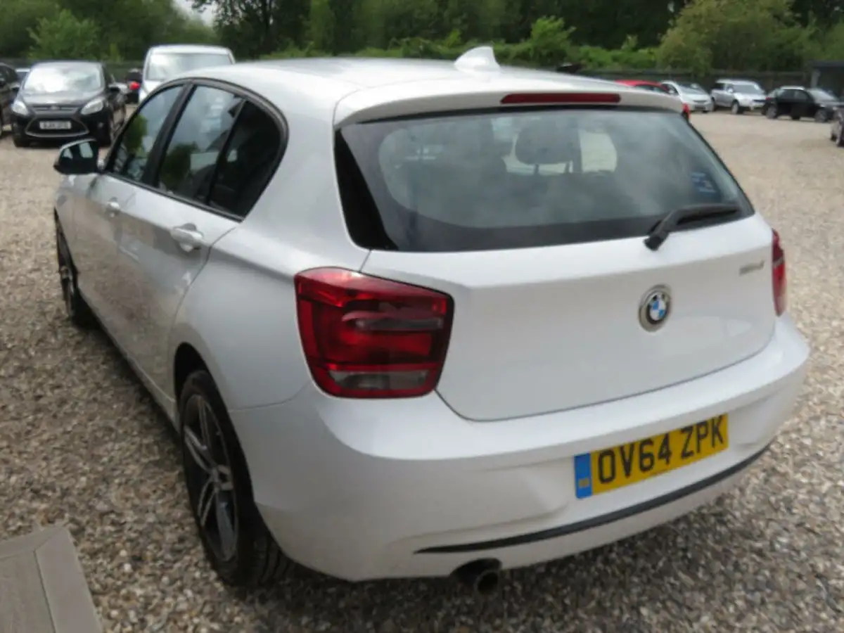 2014-bmw-1-series-20td-116d-sport-116bhp-ss-sports-hatch-5d-big-24