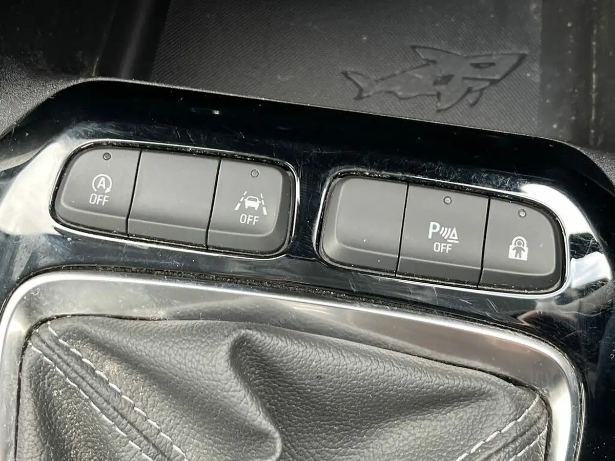 2021-vauxhall-corsa-12i-se-premium-big-24